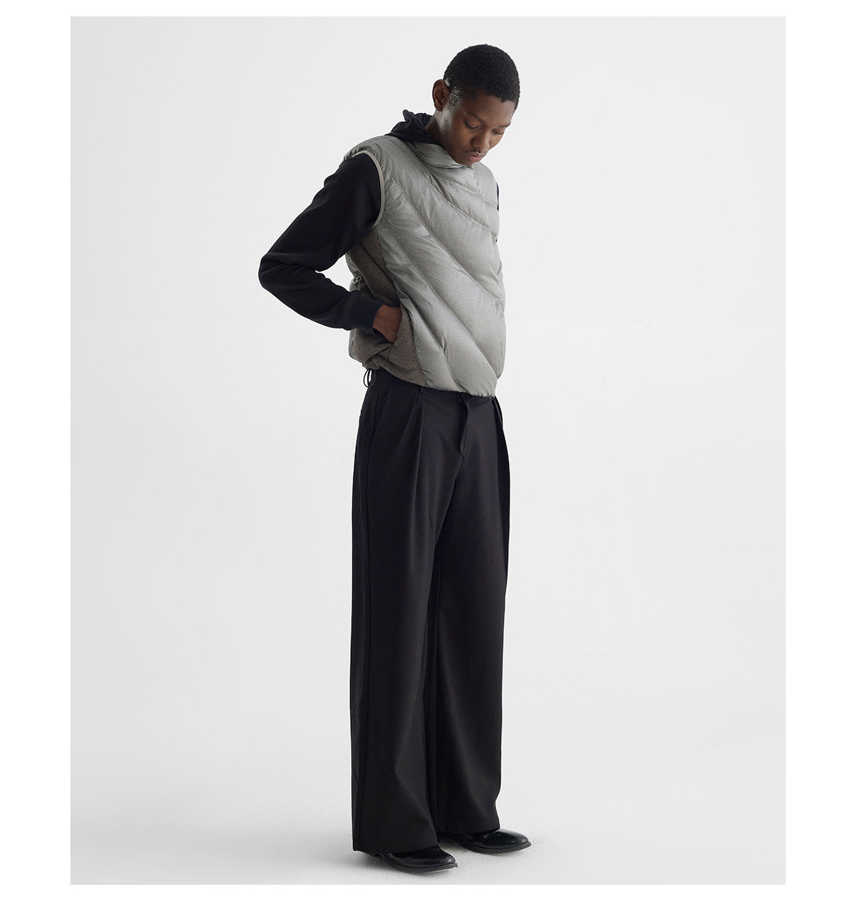 Houndstooth-Patterned Magnetic Down Vest