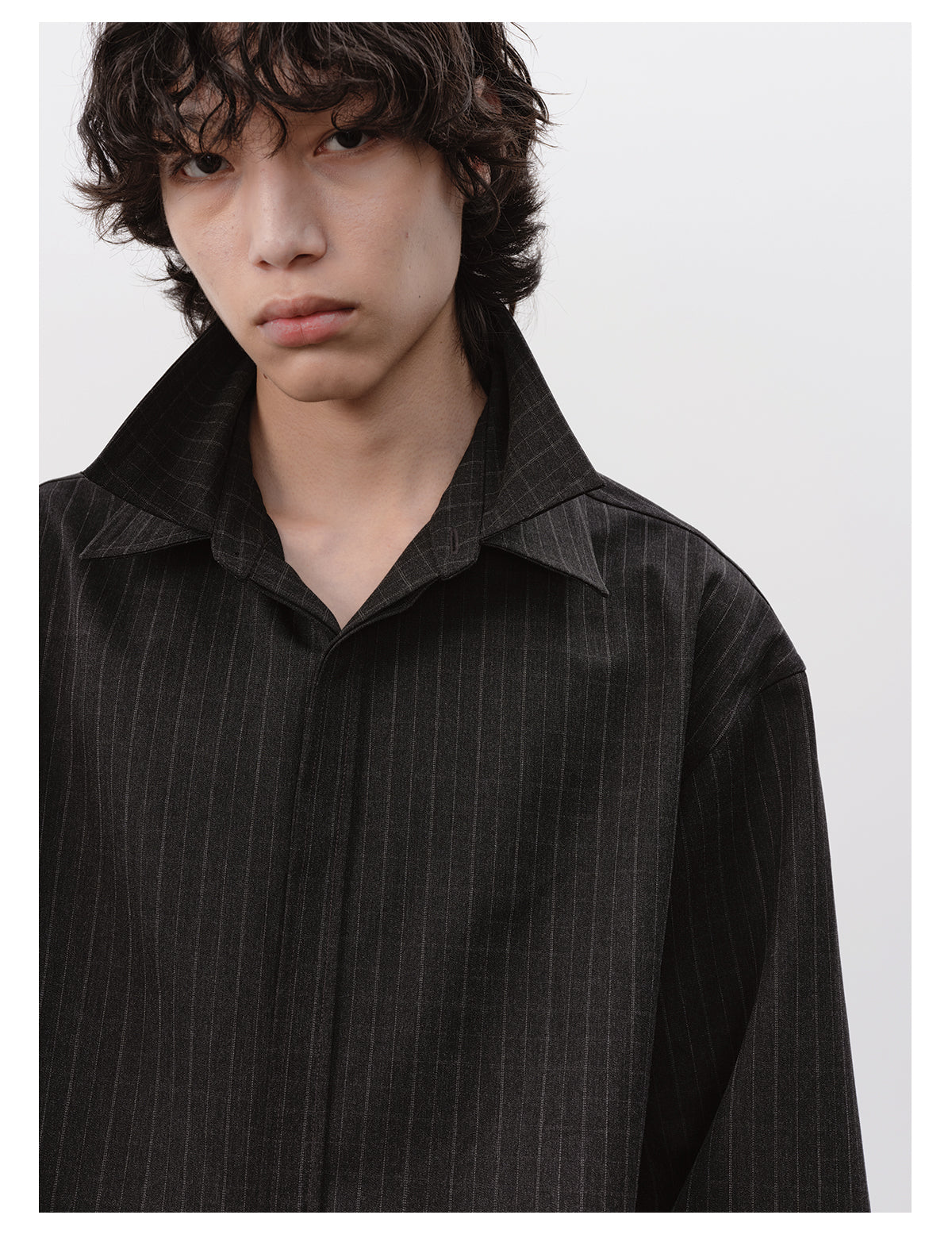 Wrinkle-resistant silhouette shirt