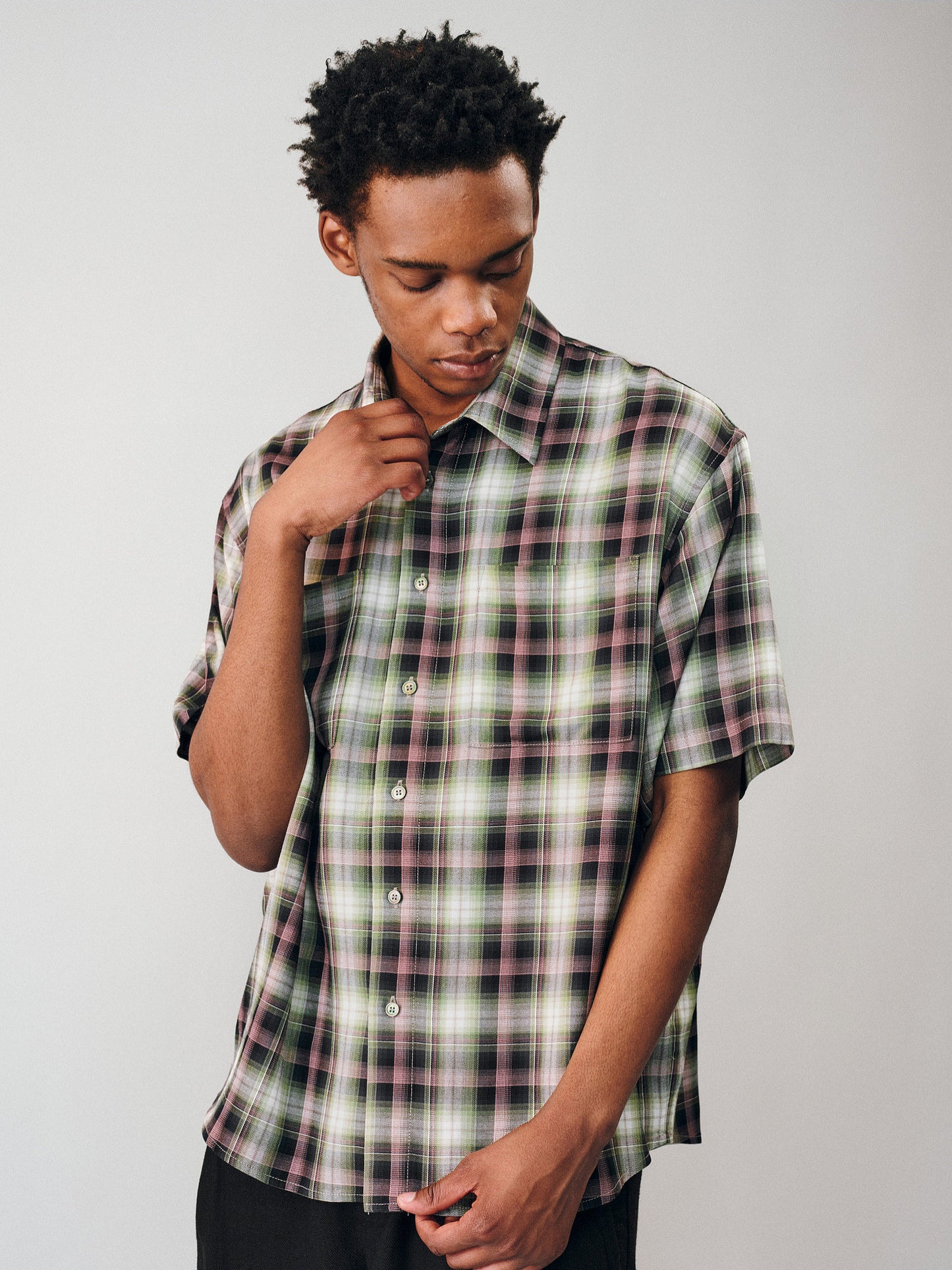 Gradient Check Double-Pocket Shirt