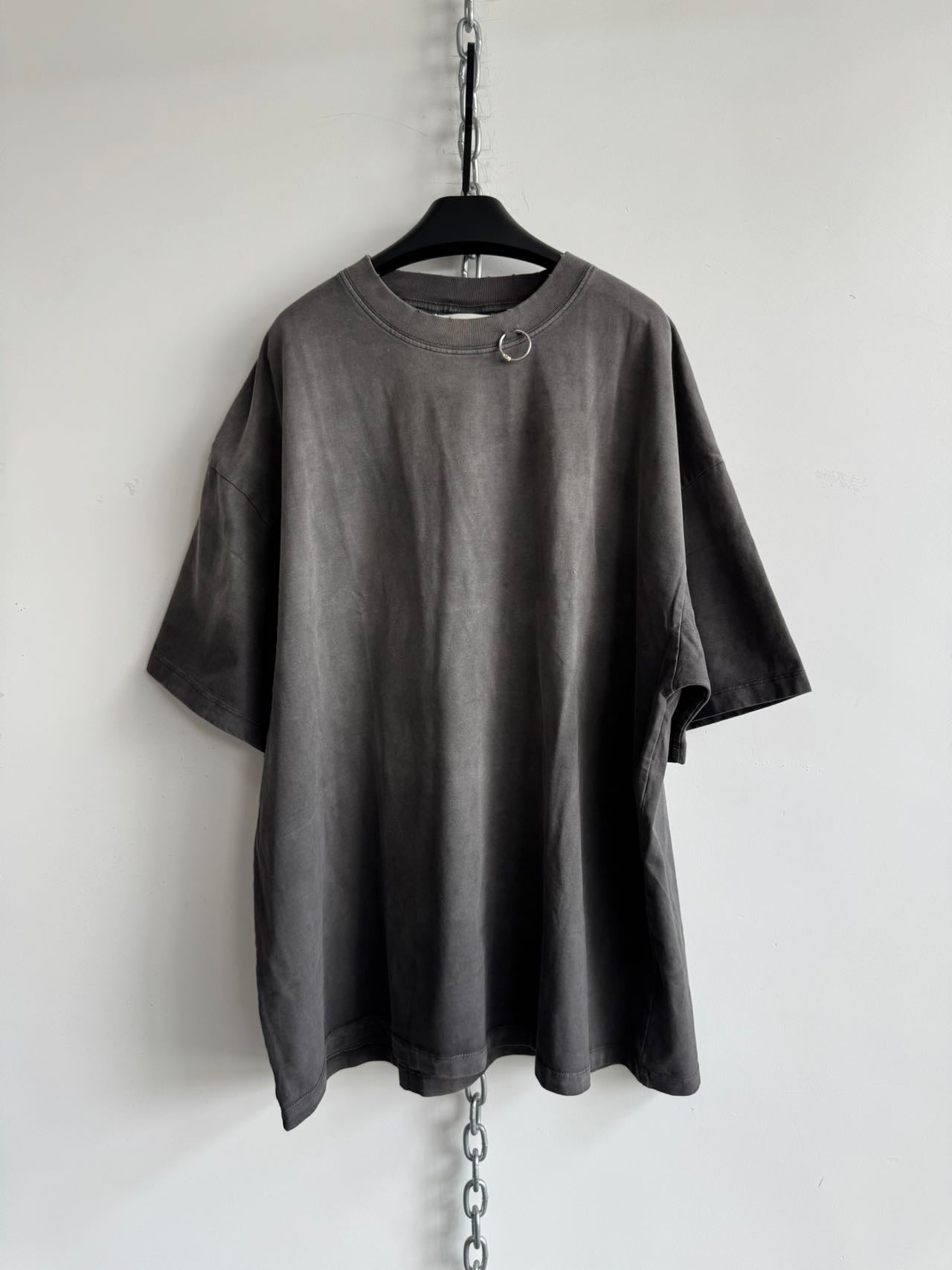 Unisex loose-fitting T-shirt