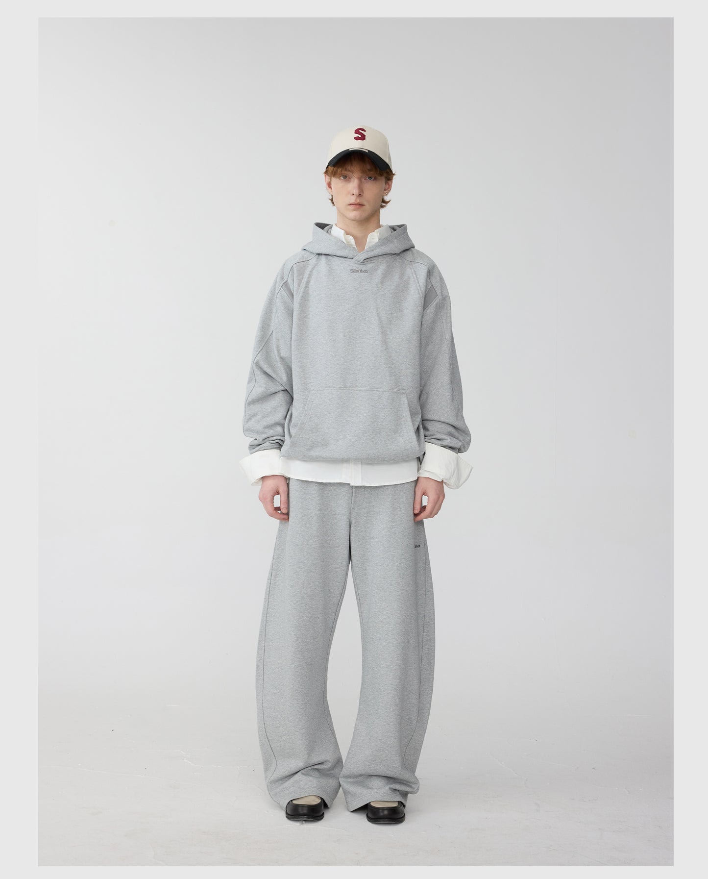 Hooded Sweatshirt Setup