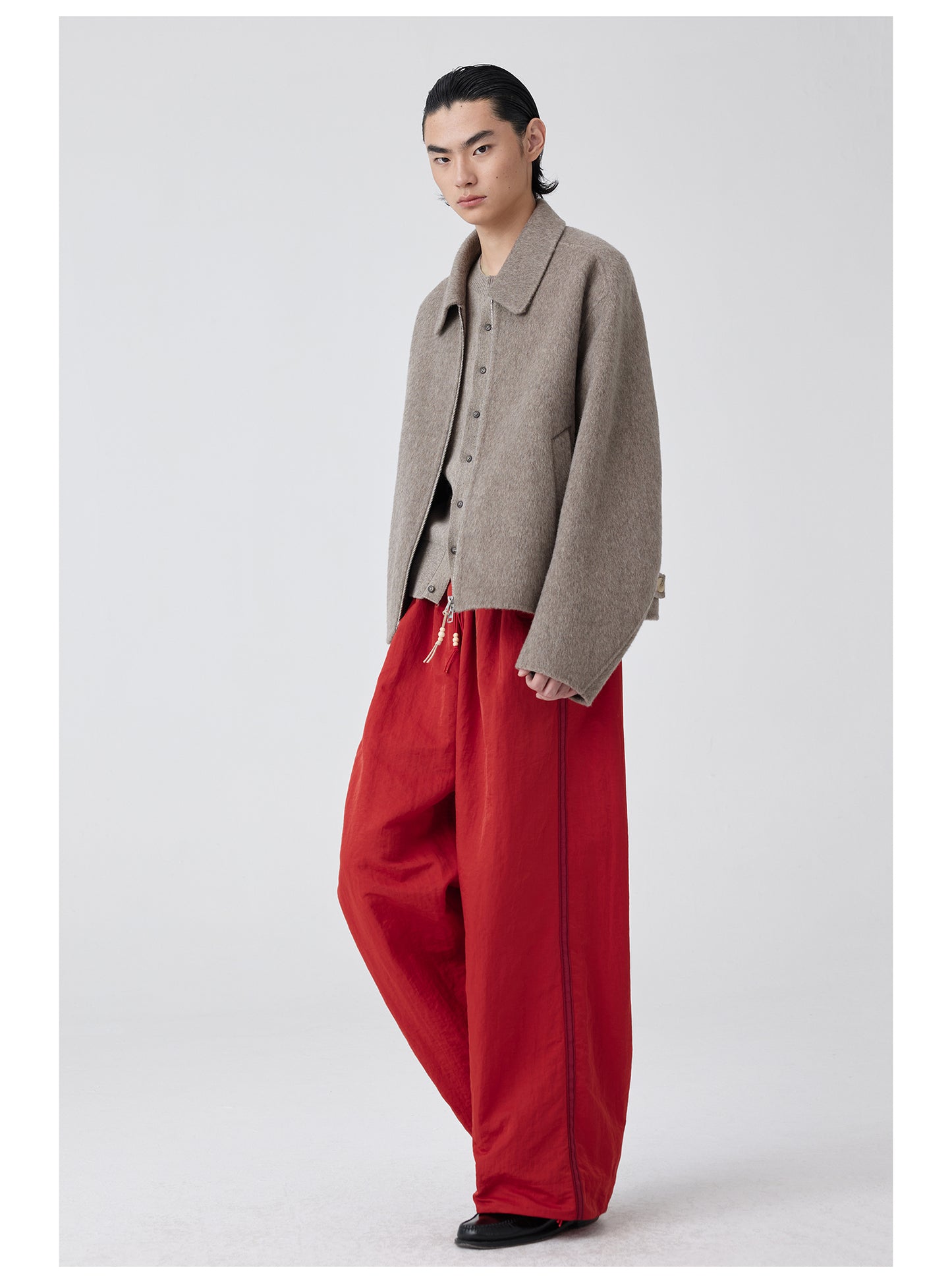 Loose-fitting nylon casual pants