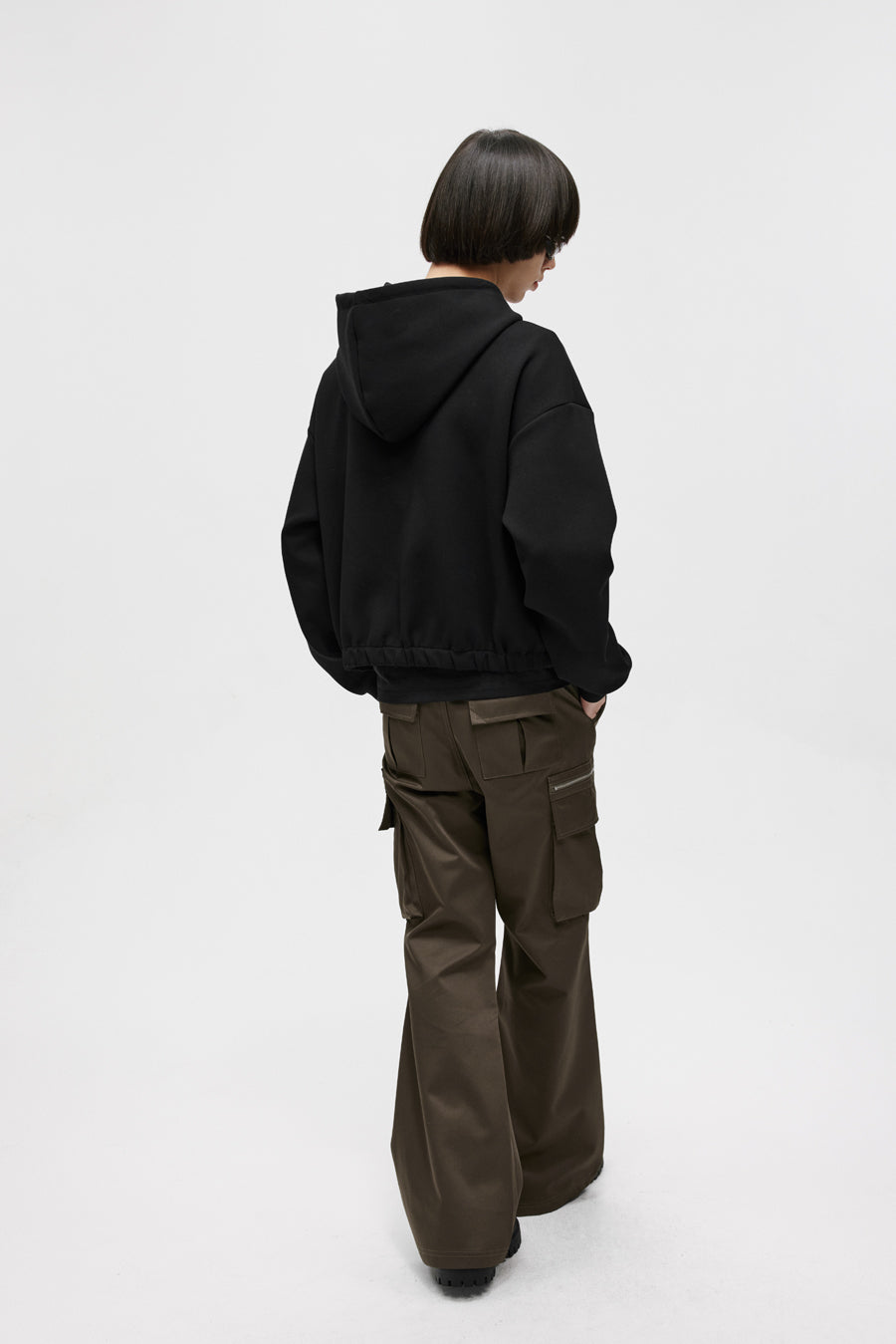 Pleated Air Layer Hooded Sweatshirt