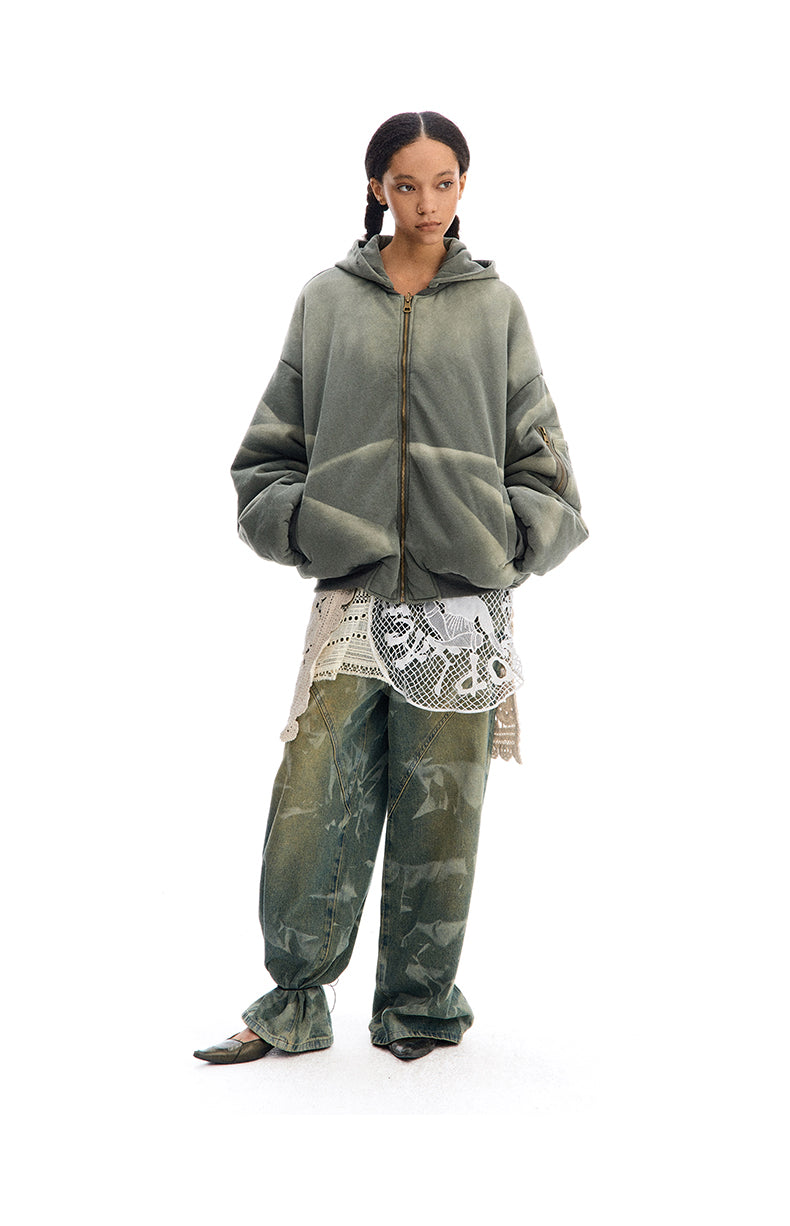 Wrinkled wash sweatshirt