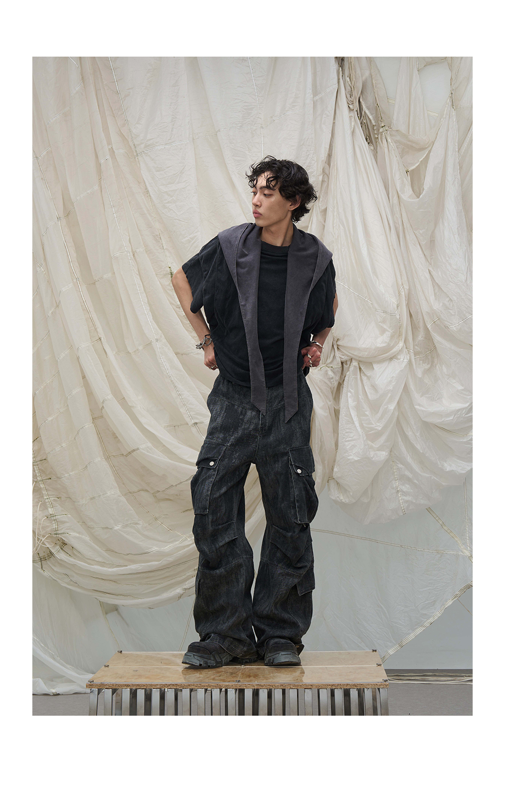 Washed multi-pocket bomber pants
