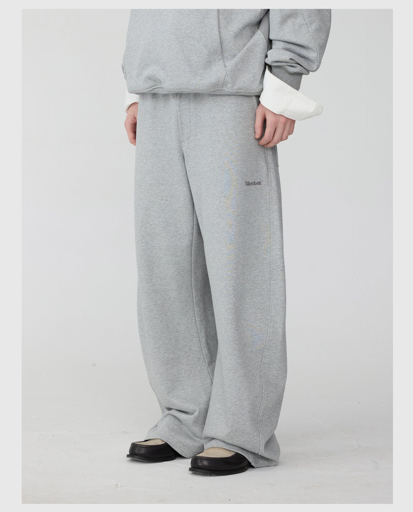 Hooded Sweatshirt Setup