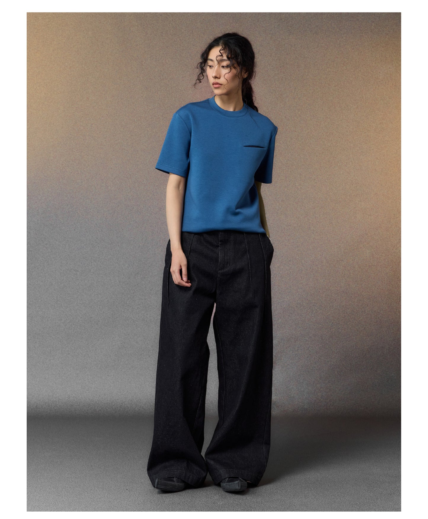 T-Shirt with Air Layer Pocket