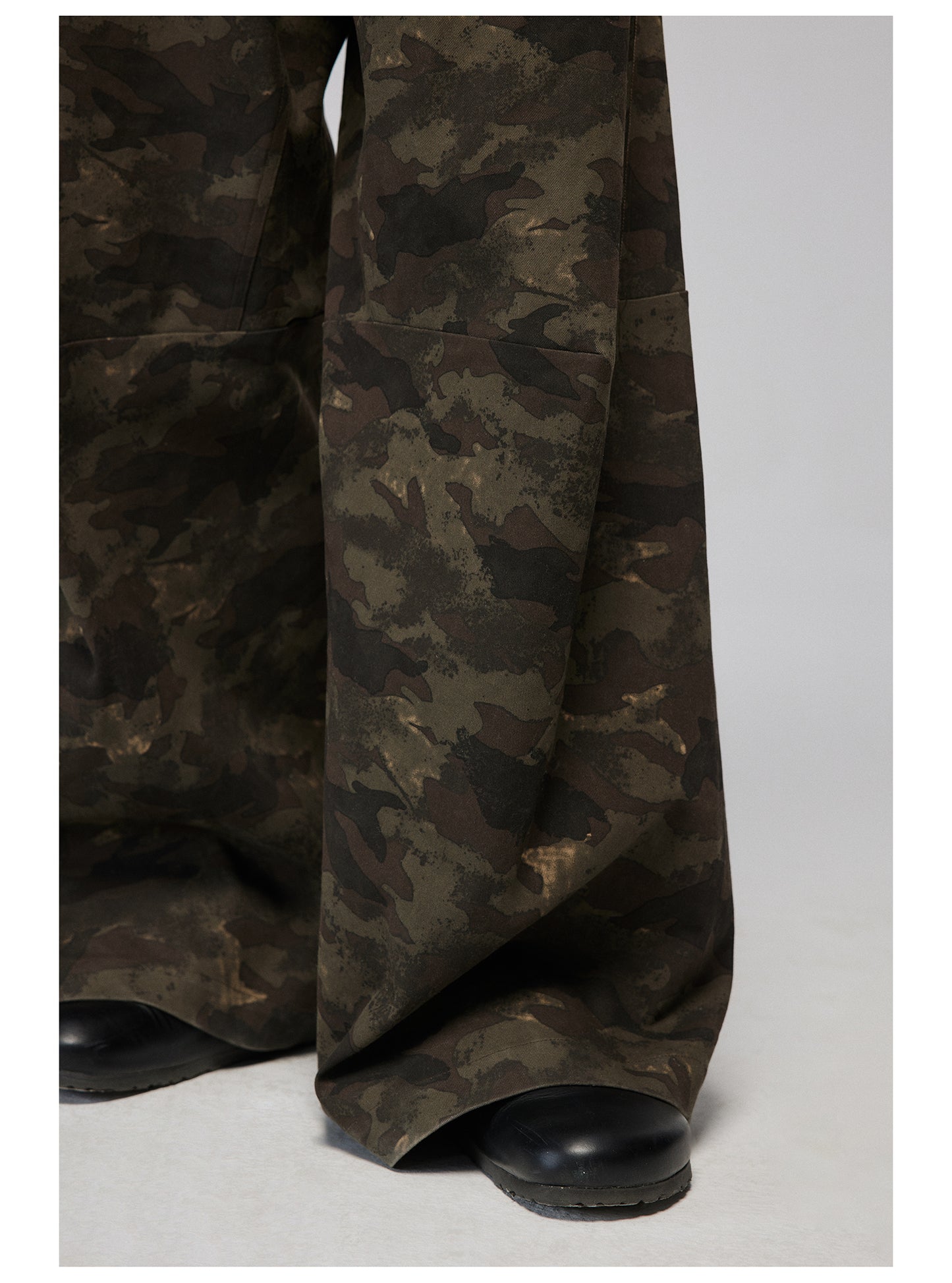 Wide leg casual camouflage pants