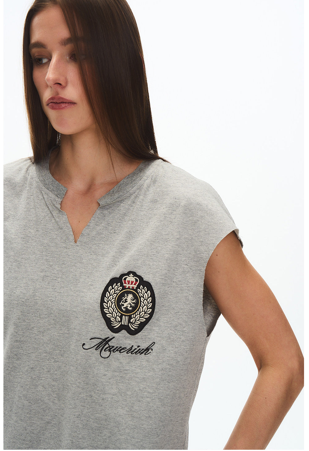 Embroidered Badge Sleeveless Shirt