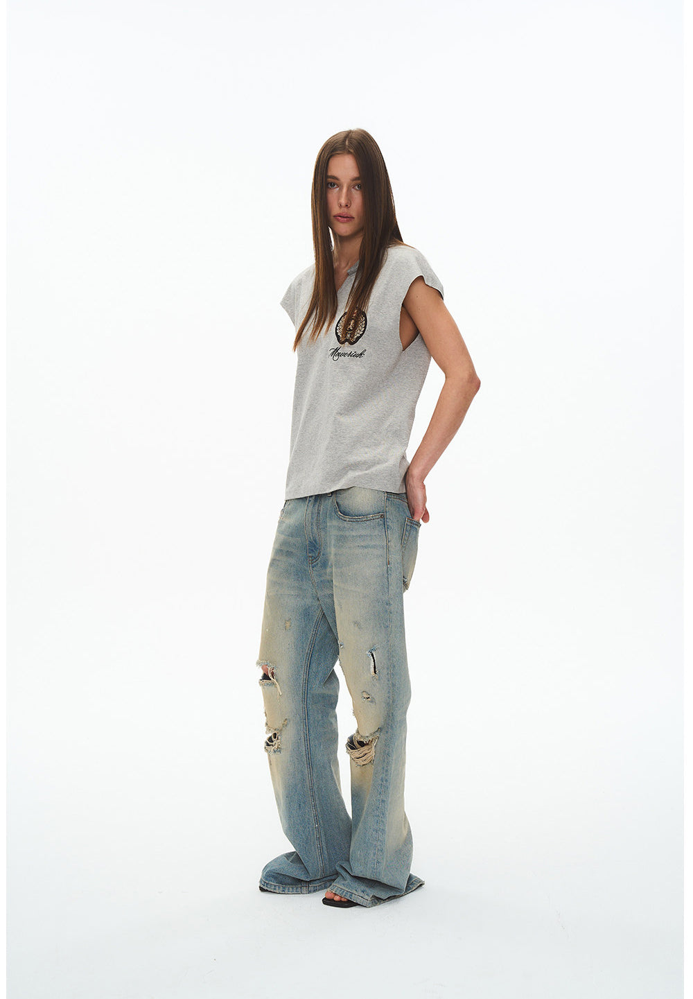Embroidered Badge Sleeveless Shirt