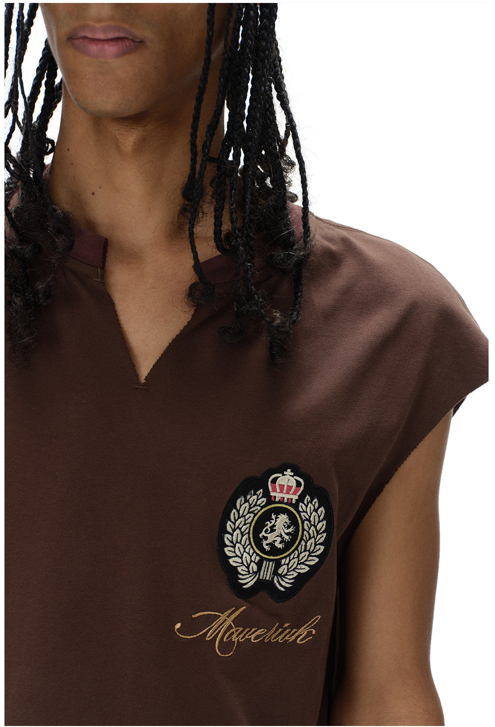 Embroidered Badge Sleeveless Shirt