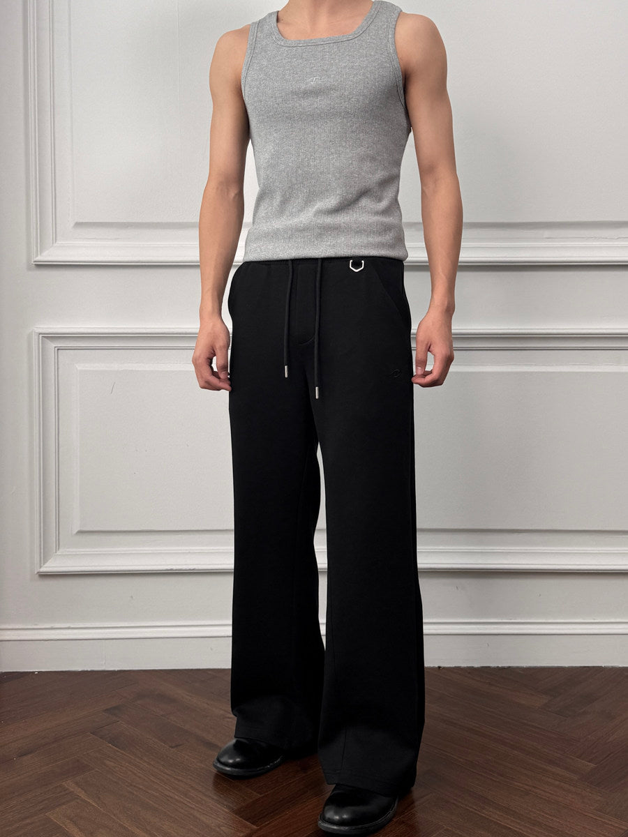 3D-cut sweatpants