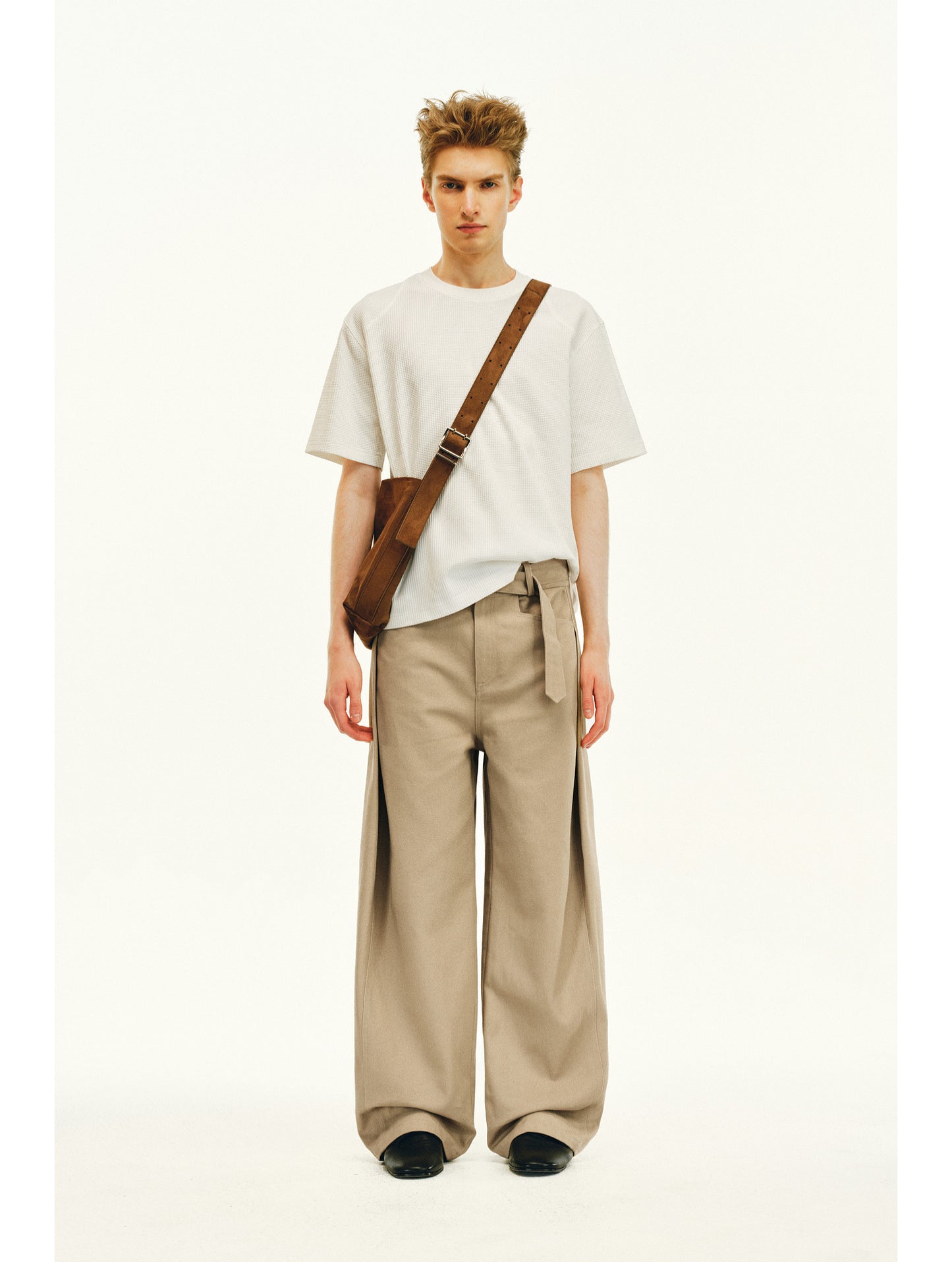 Pleated Casual Pants with Belt