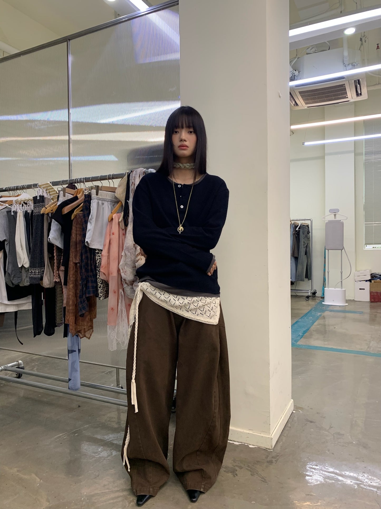 Scimitar Cut Wide Casual Pants