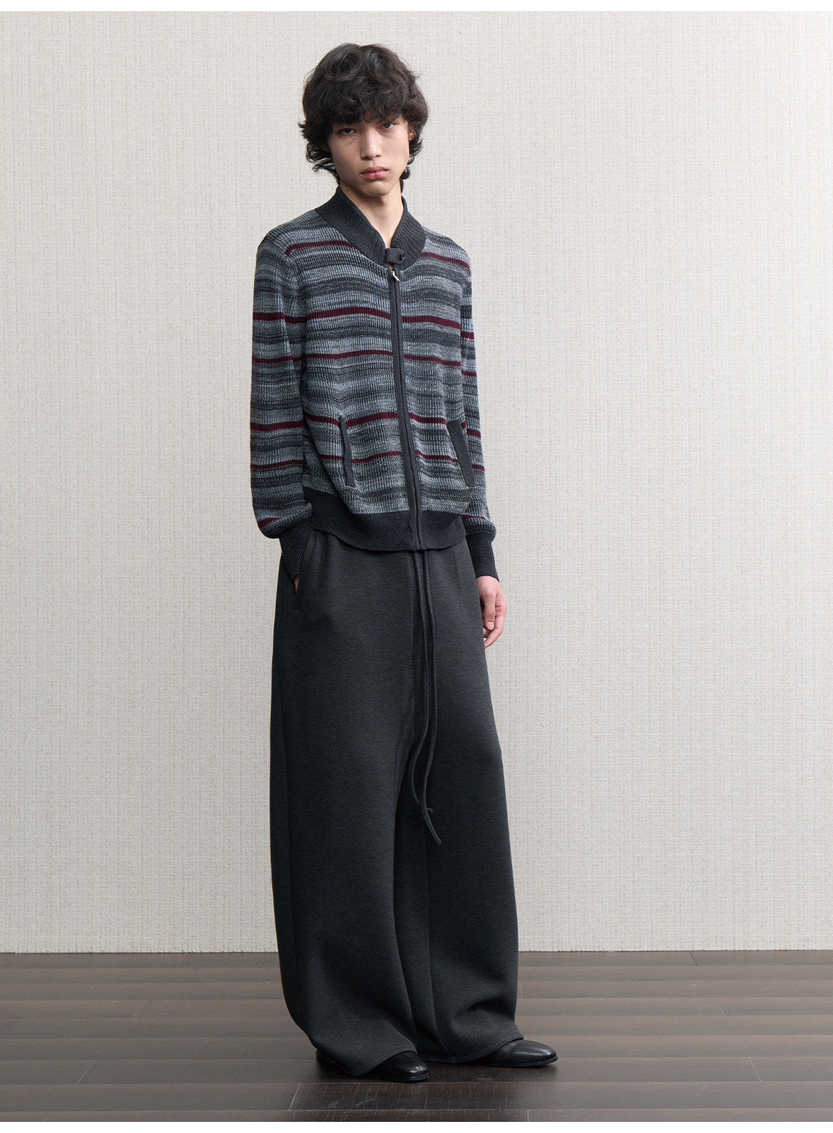 Low-Waist Fleece-Lined Sweatpants