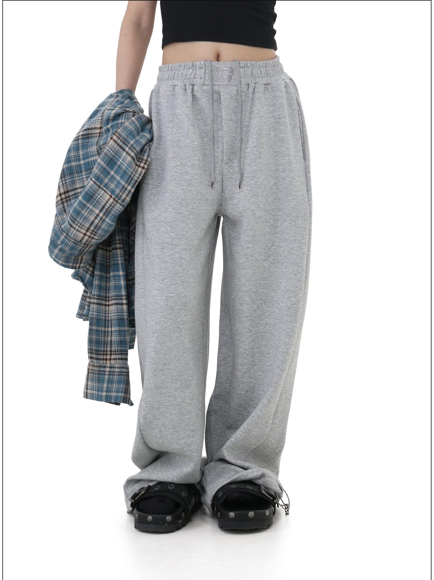 Embroidered Cuff Sweatpants