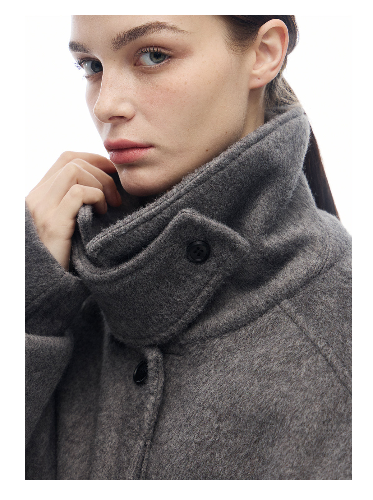 Curved Sleeve Pleated Thick Wool Coat