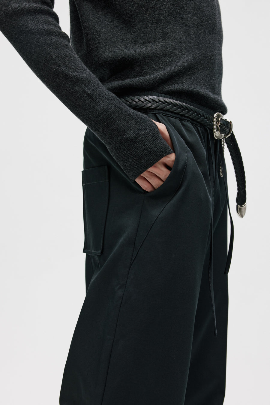 Anti-wrinkle patch pocket work pants