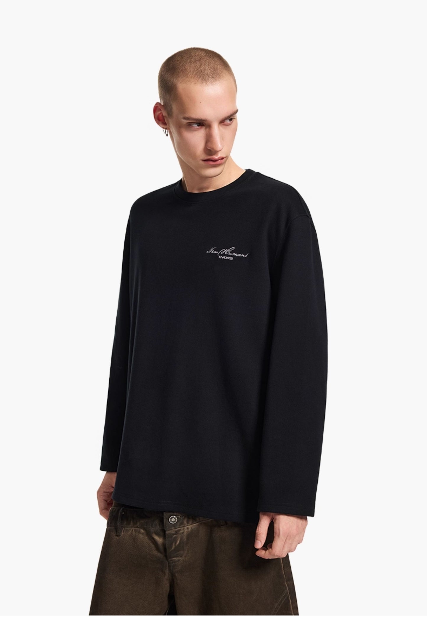 Embroidered Print Round-Neck T-Shirt　