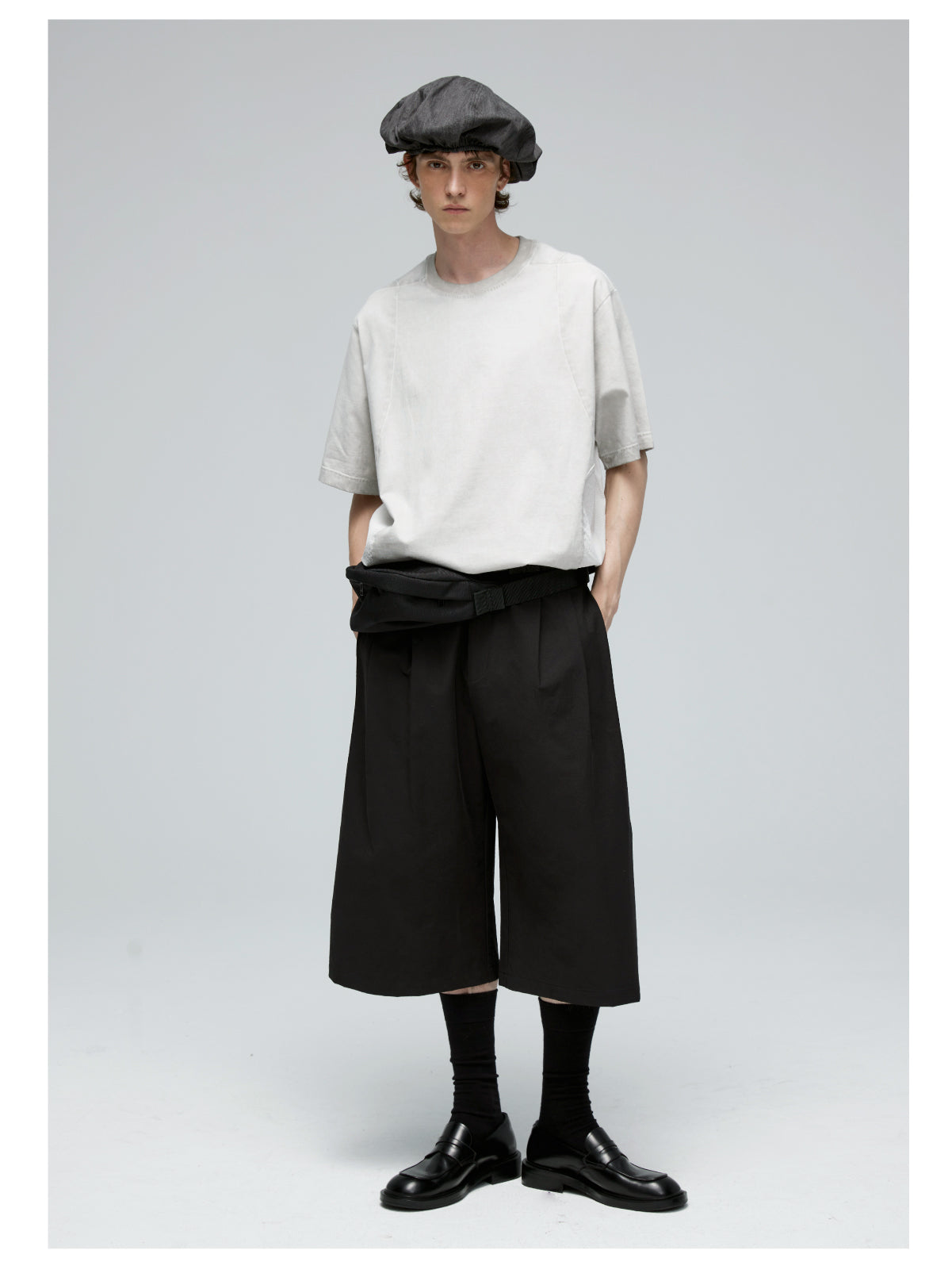 Grey Multi-Stud Distressed Cropped Pants main image 0
