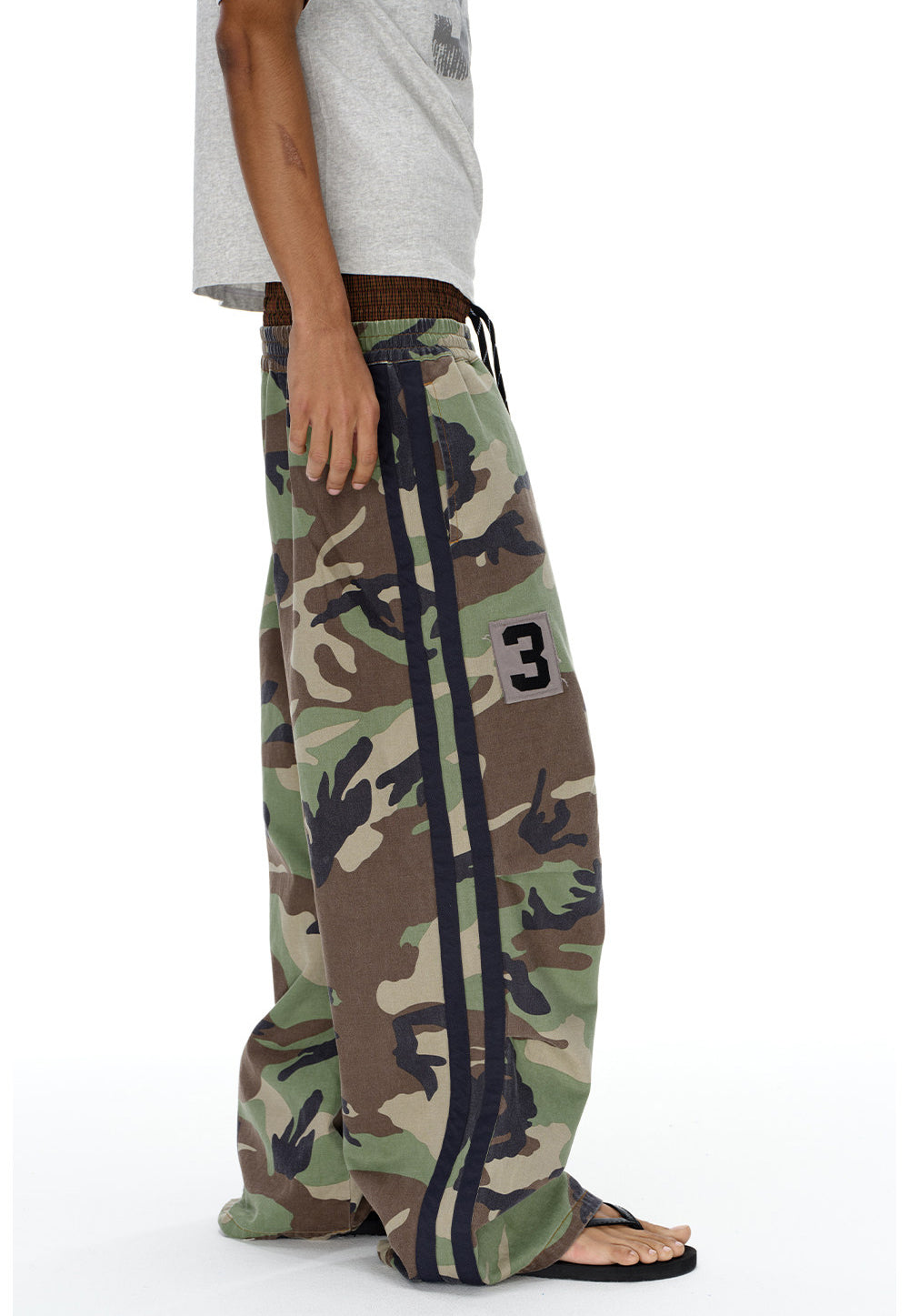 Aged Finish Double-Waist Camo Casual Pants