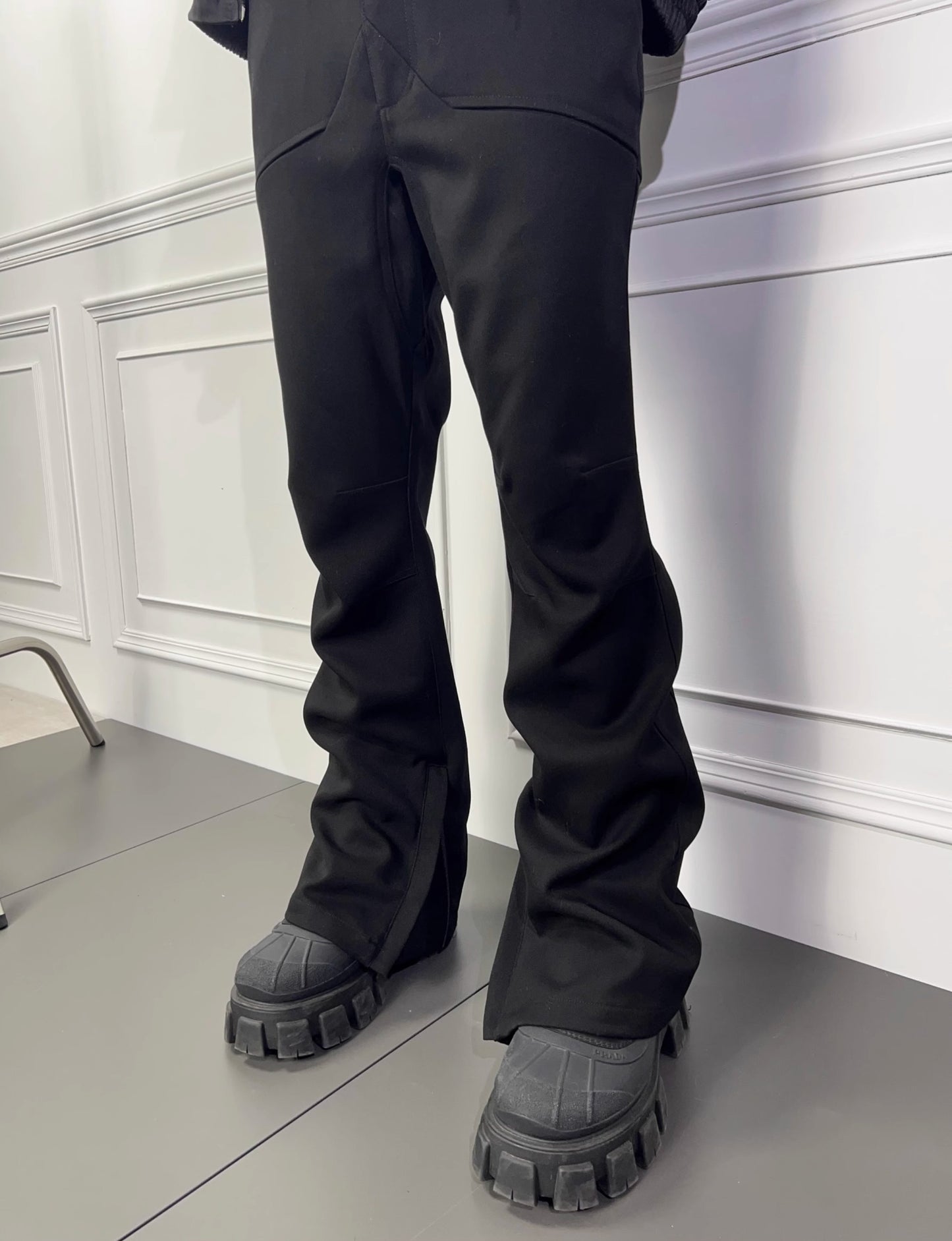 Heavyweight pleated casual pants