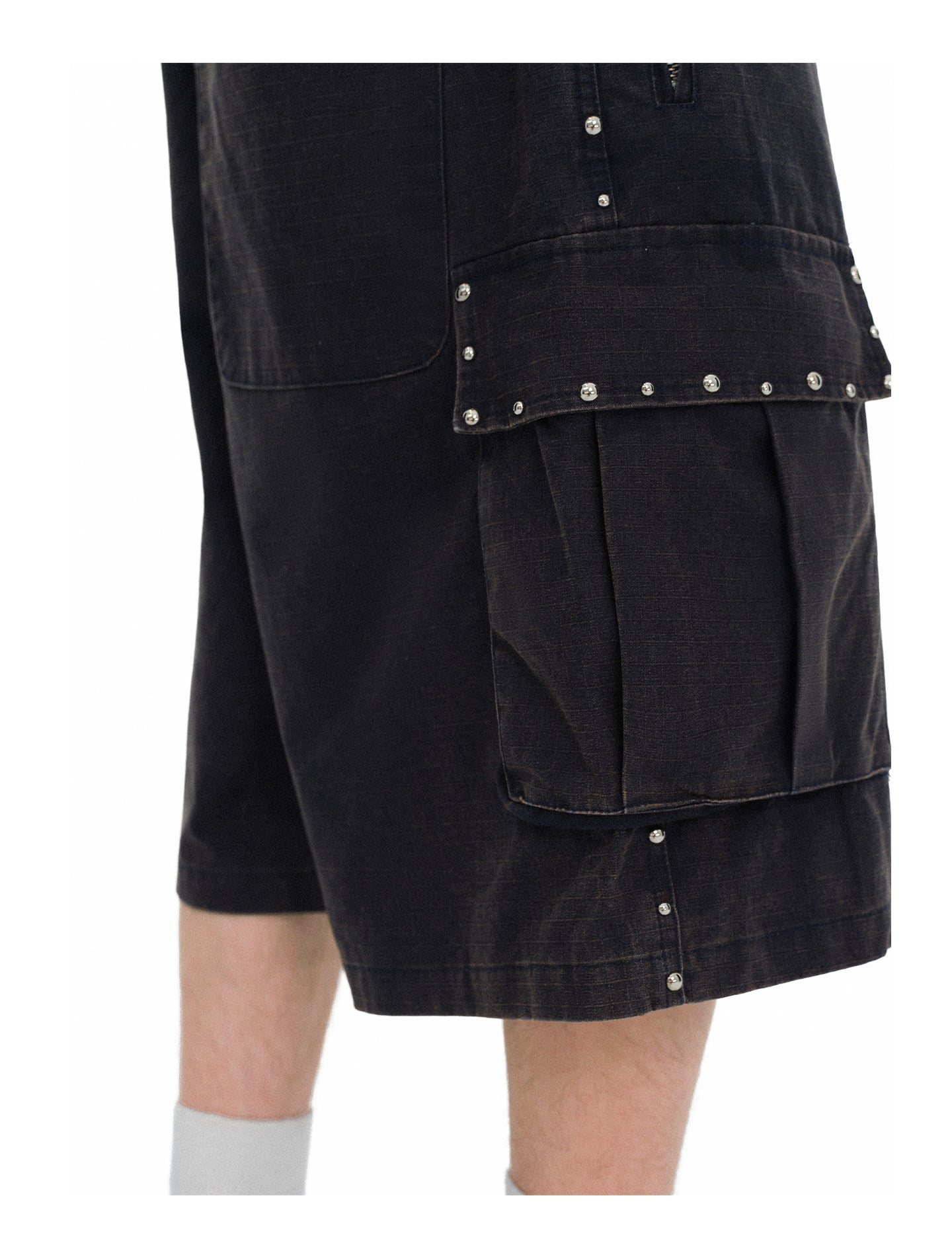 Multi-Pocket Loose Shorts