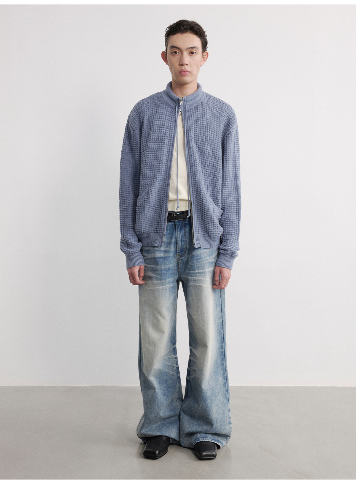 Wash-processed wide-leg jeans