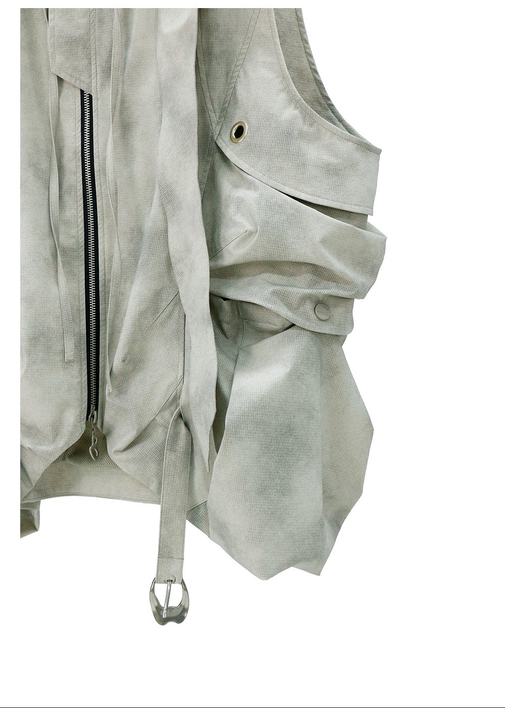 Removable drop-shoulder vest