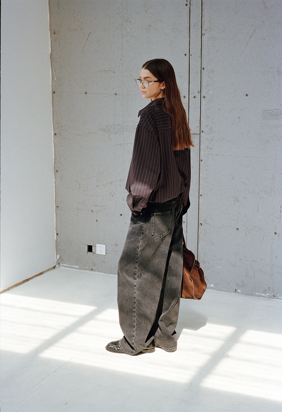 V-neck faux two-piece shirt