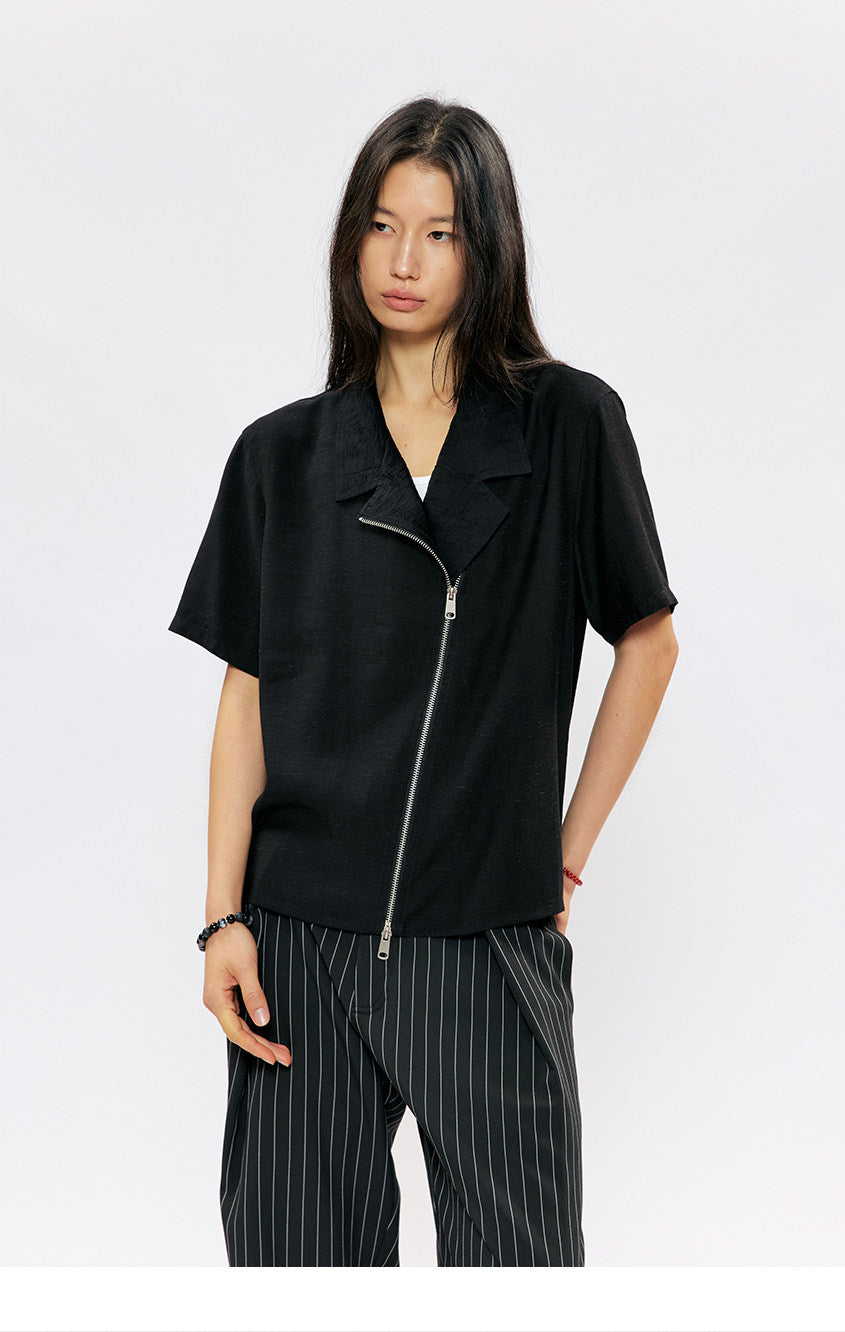 Multi-form Collar Shirt with Diagonal Zipper
