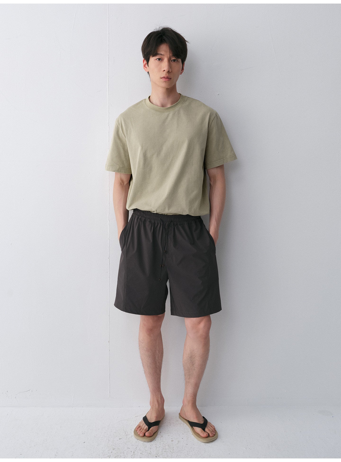 Lightweight Quarter-Length Casual Shorts