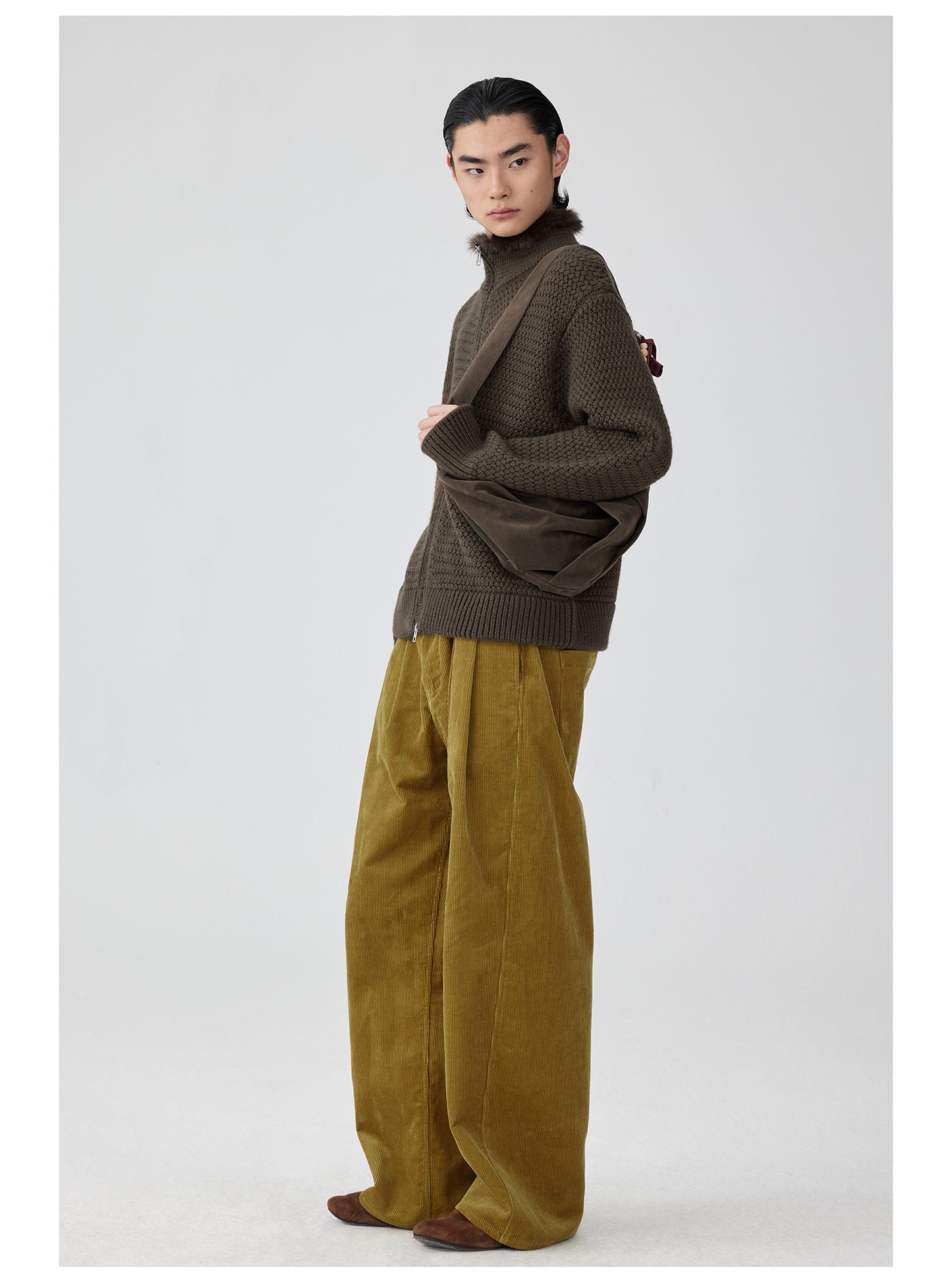 Straight pleated corduroy casual pants