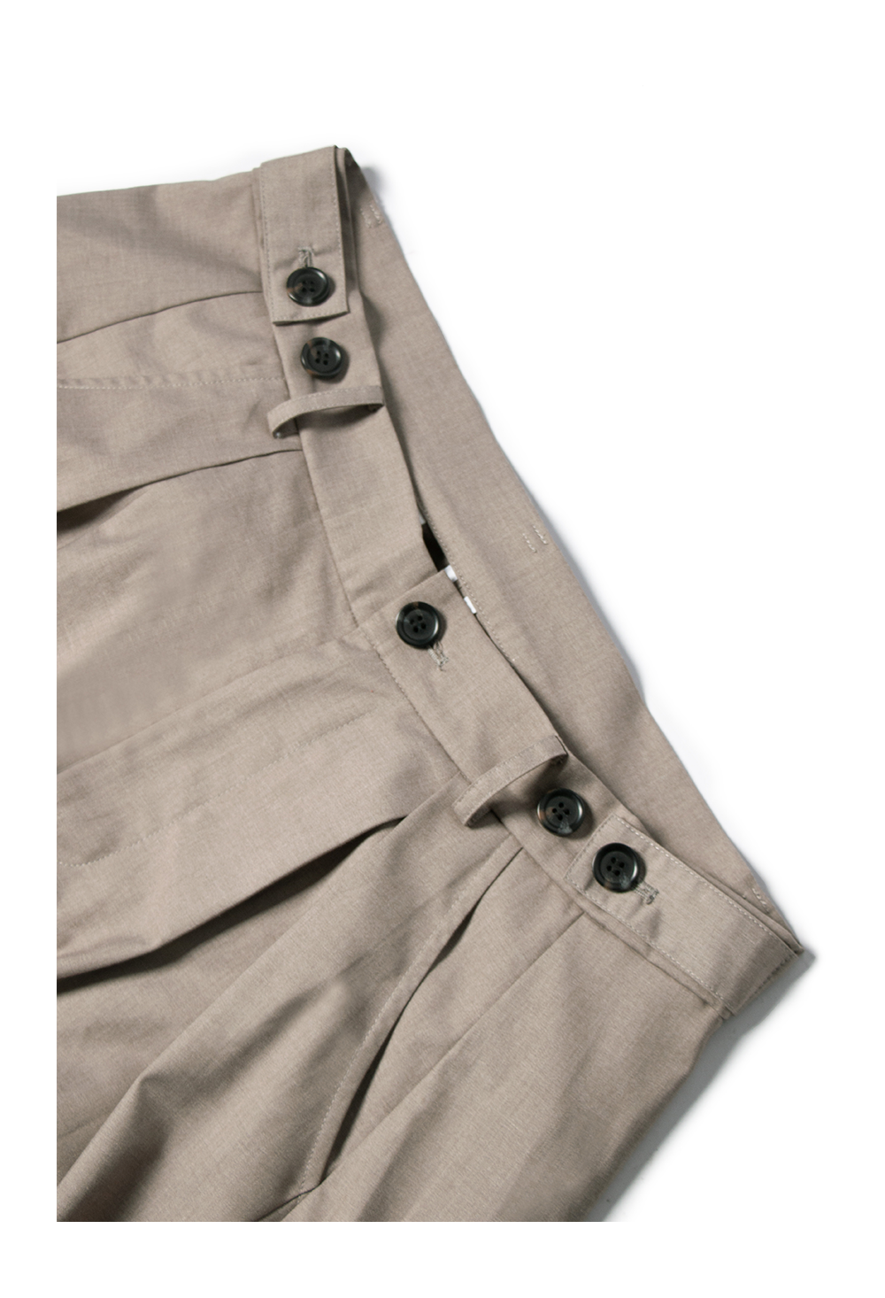 Loose-fitting scimitar silhouette Casual pants