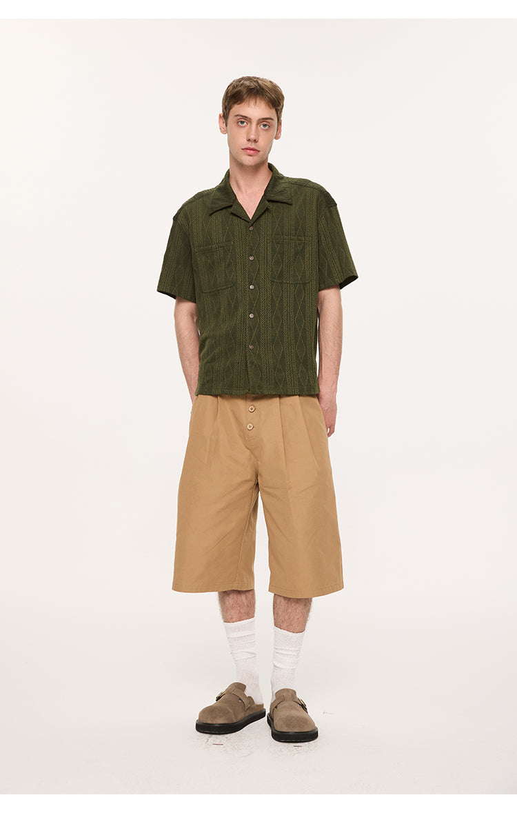 Wooden button lapel shirt