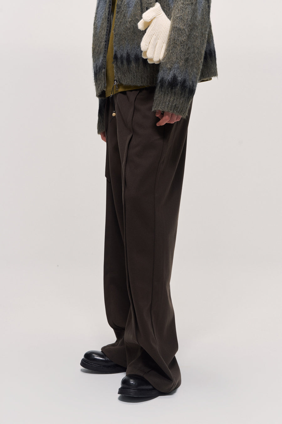 Center seam casual pants