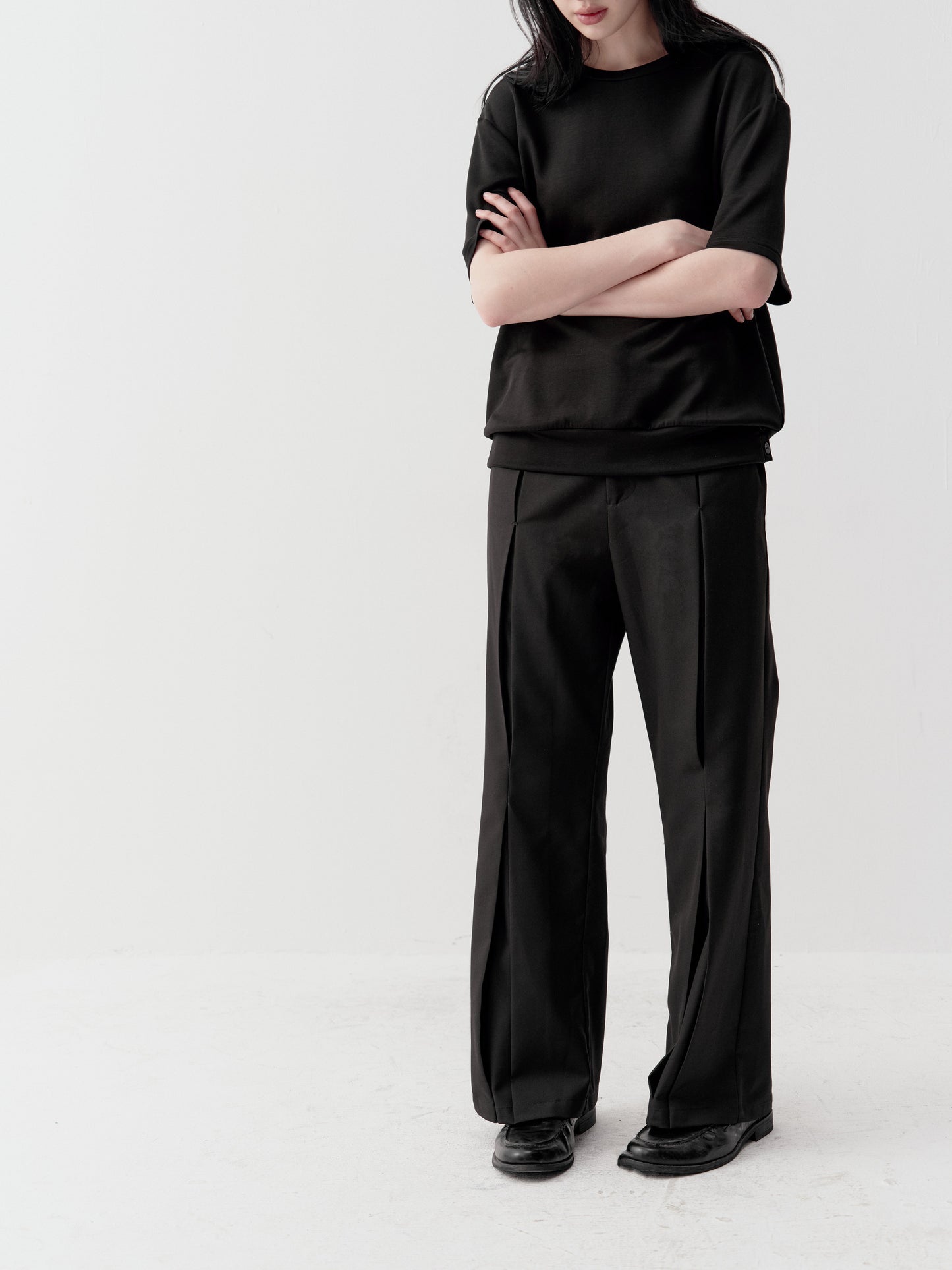 Inner-Work Pleated Wide-Leg Pants