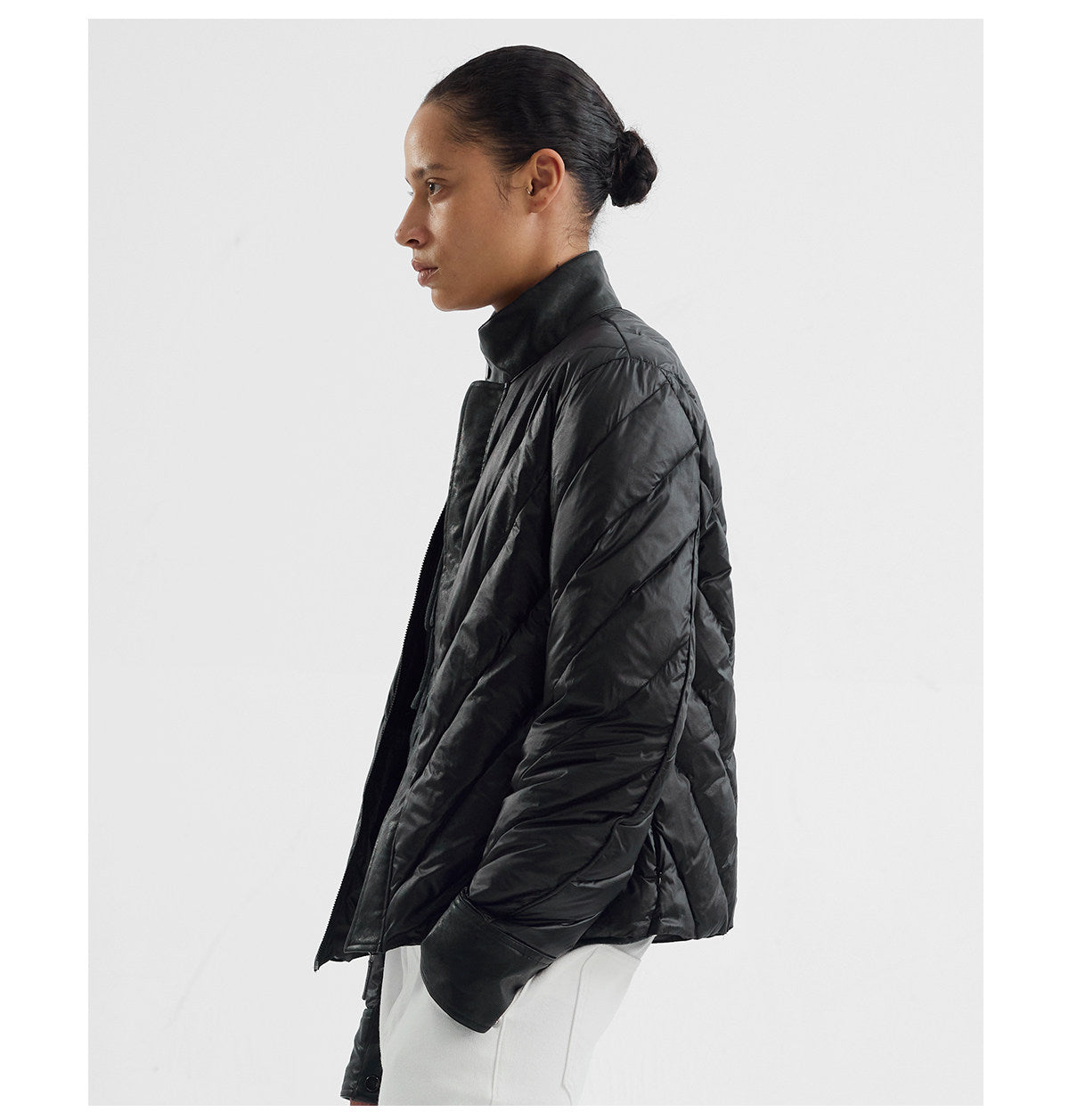 Stitched Radius-Pattern Quilted Down Jacket