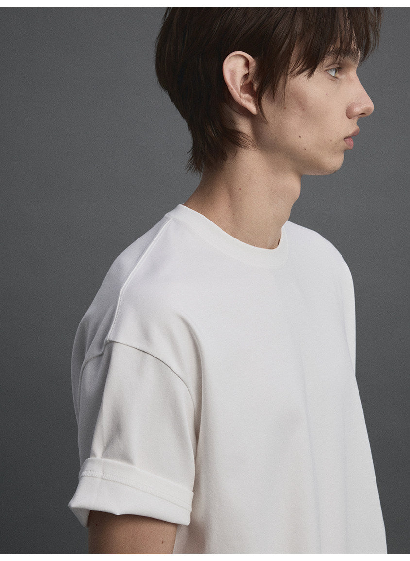 Loose-Fit Simple T-Shirt