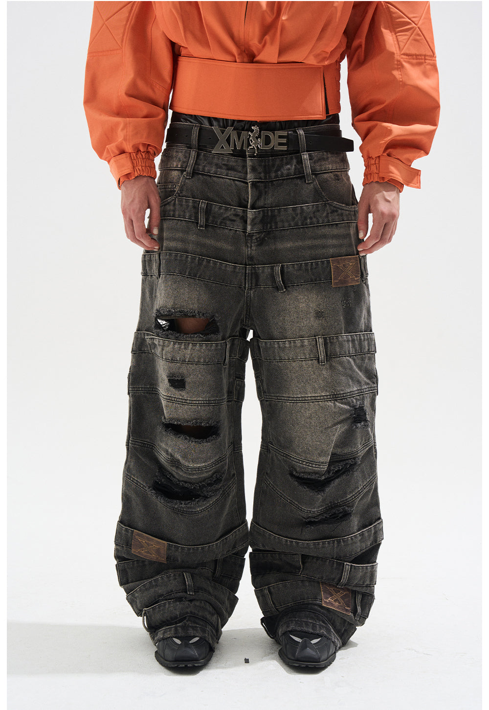 Ash-washed baggy jeans