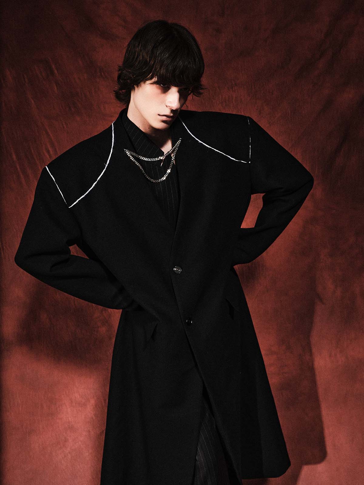 Shoulder pad long coat