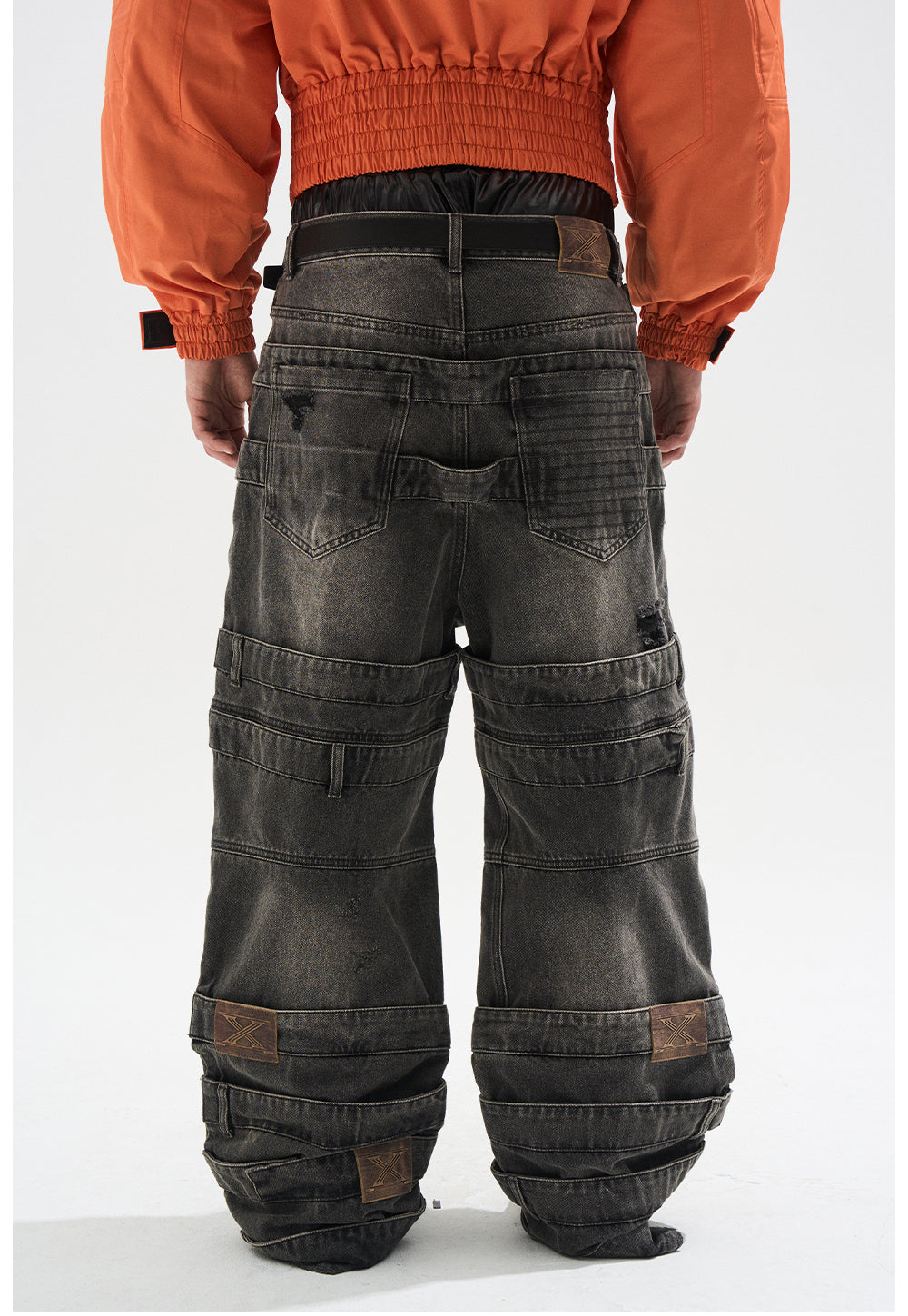 Ash-washed baggy jeans