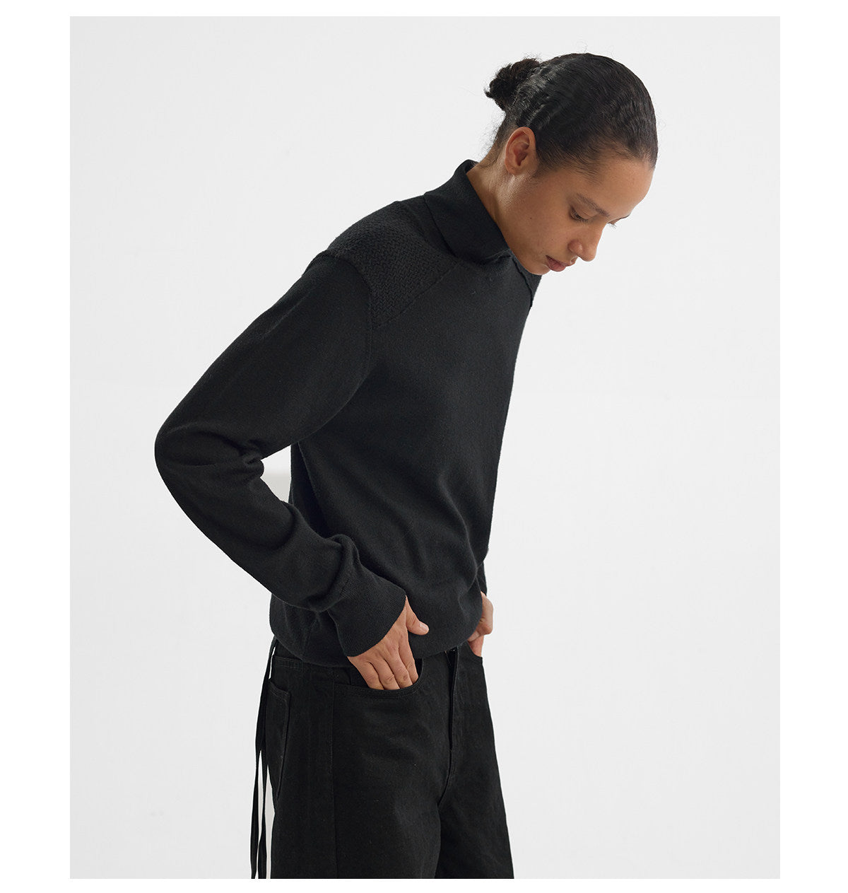 W-Neck Fit Mid-Rise Turtleneck Sweater