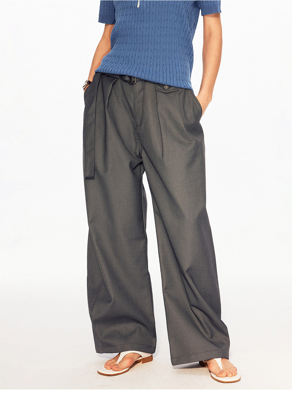 Casual Pants with an Adjustable Waistband