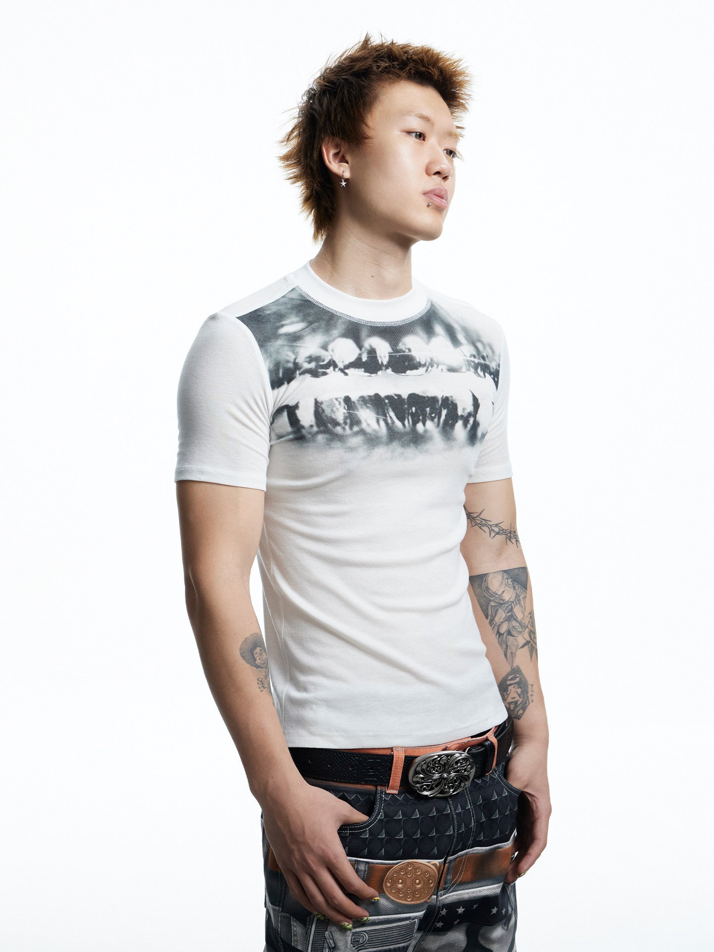 Tight-Fit Printed T-Shirt