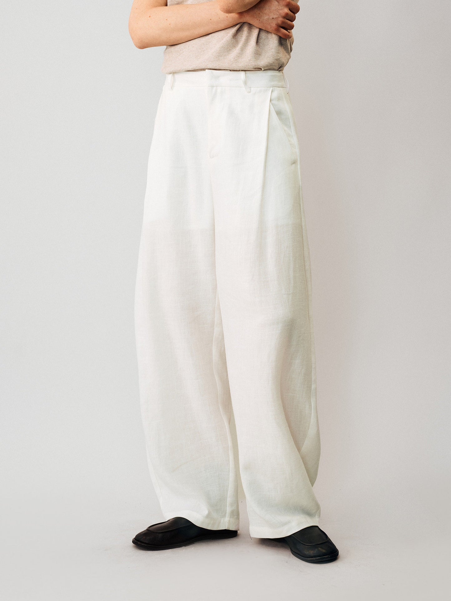 Simitara Side-Pleated Casual Pants