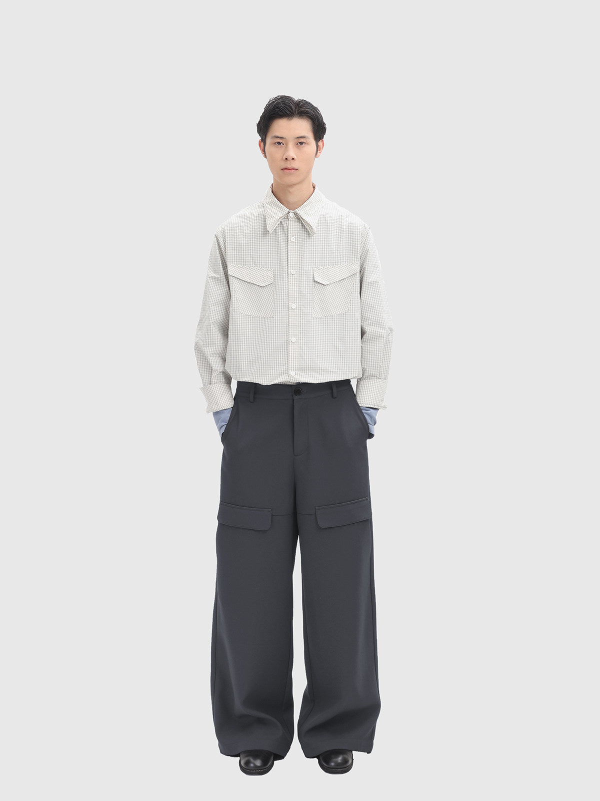 Casual Pants with Cut-Off Pockets　