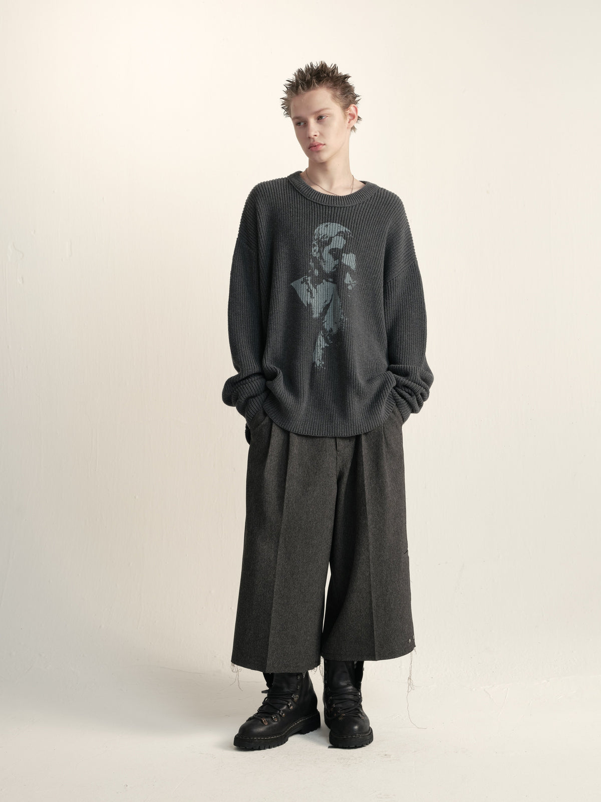 Loose crew neck sweater