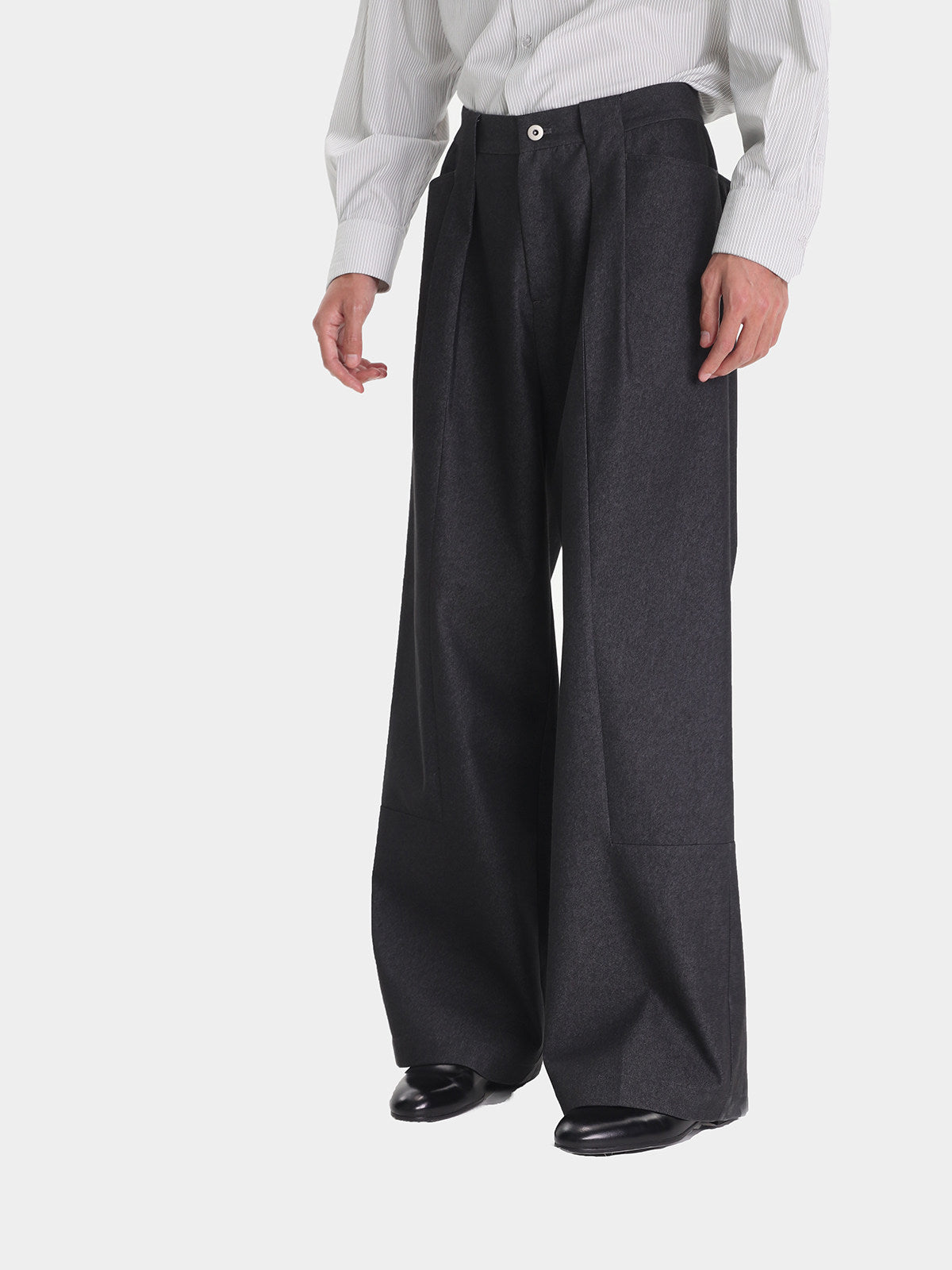 Casual Pants with Waist Pleats