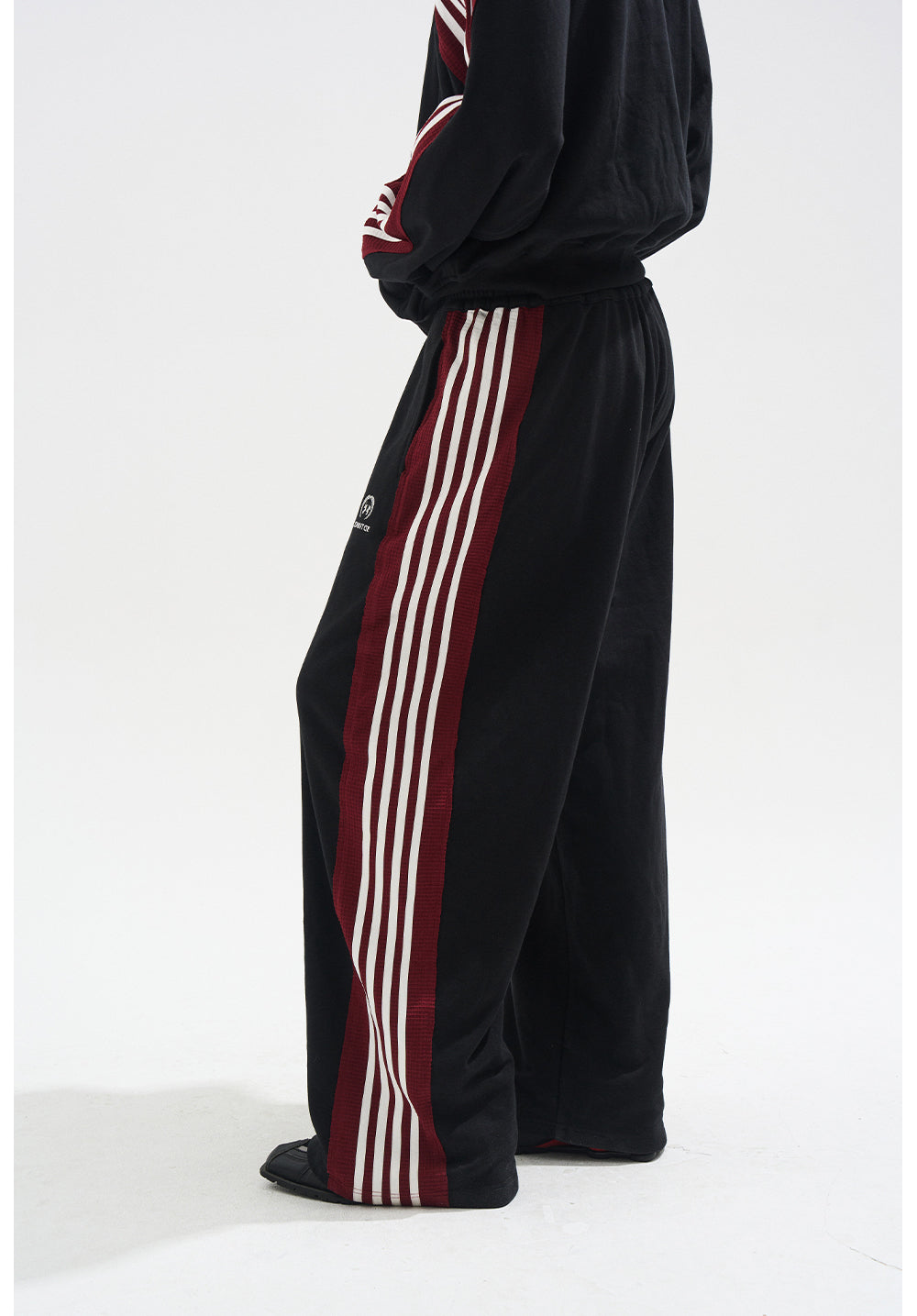 Edge Patch Sweatpants